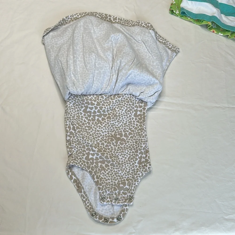 Carters size 9 months Set of Three Baby Dresses with Bloomers. GREAT CONDITION.